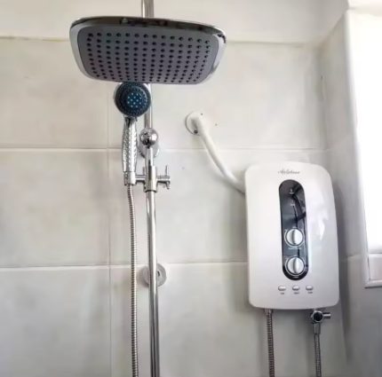 Shower Mixer With Instant Heater And Inbuilt Pump