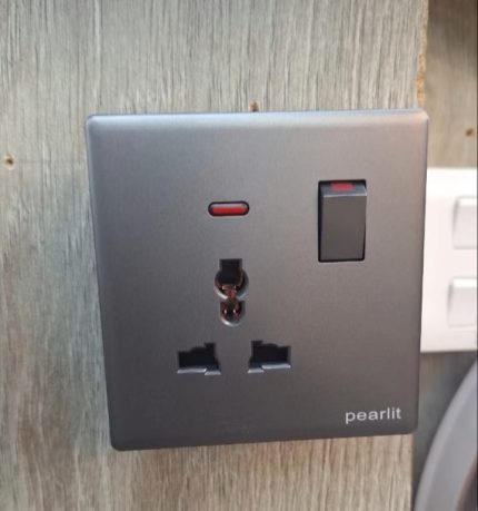 Modern VIP Single Socket
